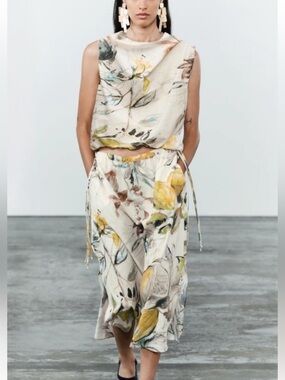 Floral Cream and Yellow Two-Piece Top/Skirt Set EUC size S/P